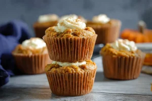 Easy Pumpkin Muffins with Cream Cheese Filling